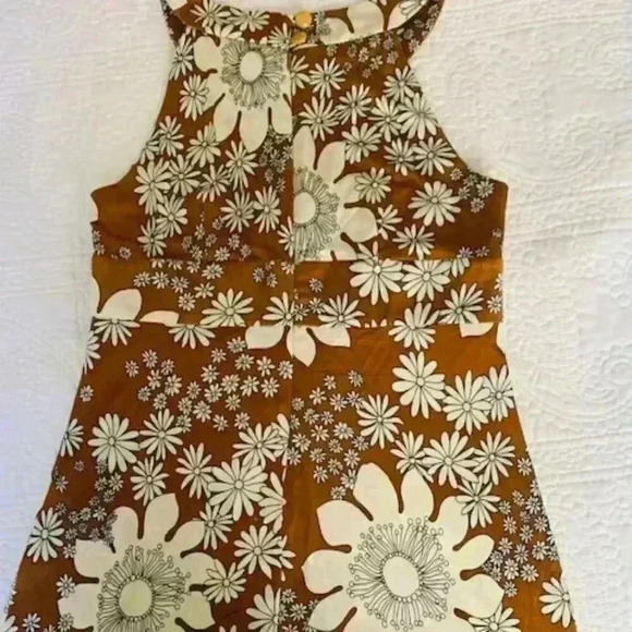 Trina Turk Daisy Top - Picture 2 of 7